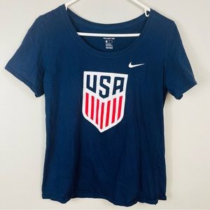 x The Nike Tee Women Blue Red White M Athletic Cut Cotton USA  & Swoosh Graphic